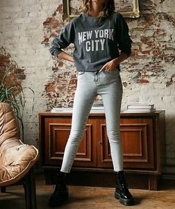 Free People Raw High Rise Jegging in Acid Wash